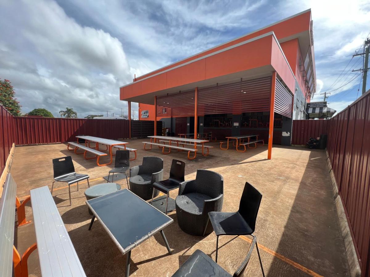 Auberge de jeunesse Tomato Backpackers à Bundaberg Extérieur photo