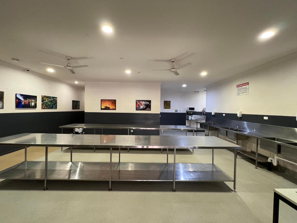 Auberge de jeunesse Tomato Backpackers à Bundaberg Extérieur photo